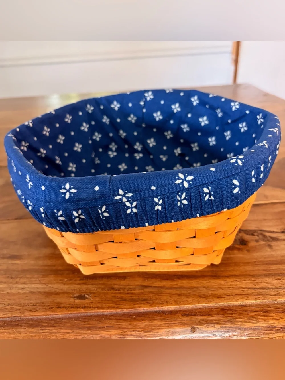 Longaberger Handwoven Basket Vintage 1998 Blue White Floral Liner Hexagon